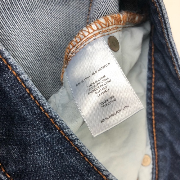 CAbi New Crop Jeans Dark Wash #5086 Size 6 H491 - Picture 6 of 8